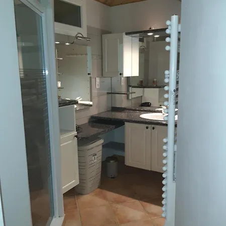 Maison De Village Semesterbostad