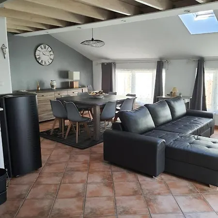 Maison De Village Ferienhaus
